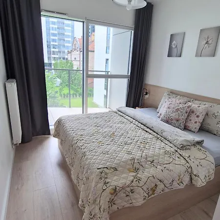 公寓 Towarowa Harmony Apartment, Free Parking, Air-conditioning, Self Check-in 24h 波兹南