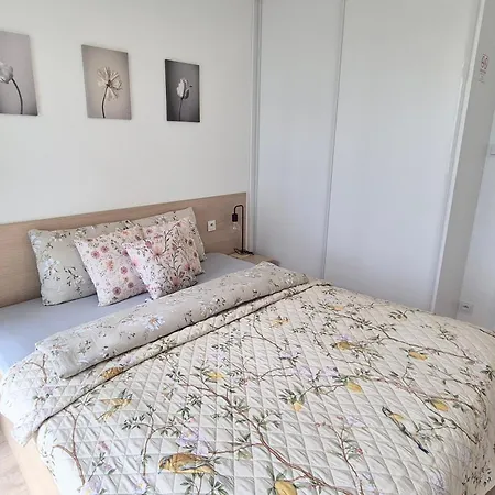 Towarowa Harmony Apartment, Free Parking, Air-conditioning, Self Check-in 24h 公寓 *