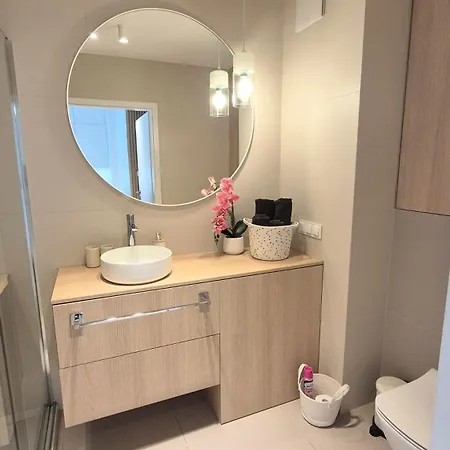公寓 Towarowa Harmony Apartment, Free Parking, Air-conditioning, Self Check-in 24h 波兹南