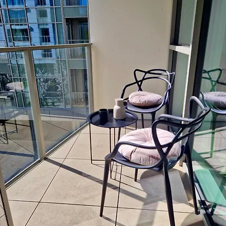 Towarowa Harmony Apartment, Free Parking, Air-conditioning, Self Check-in 24h * 波兹南